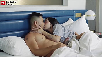 Korean Bombshell Elle Lee Returns With Her Tight Body, Craving Chinese Cock And Banana Fever
