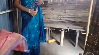 Desi Boudhi’s Steamy Encounter With Her Horny Neighbor
