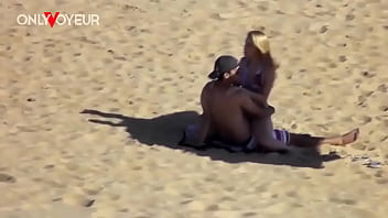 Risky Teen Beach Fuck Caught By Voyeur
