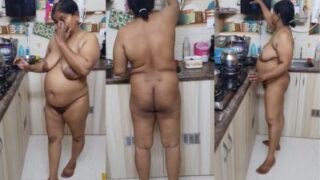 Desi Aunty Flaunts Her Bare Curves While Cooking In The Kitchen