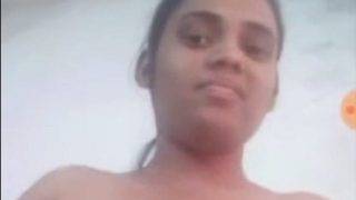 Desi Babe Strips Live On Cam For You