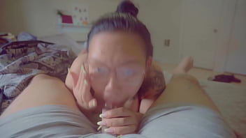 Dawn’s Delight: A Sultry Asian Roommate’s Mouthwatering Morning Surprise