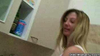Homemade Solo Pleasure Clips From Mom