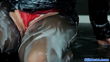 Fiery Ginger Gangbang: Euro Gloryhole Cock Tugging Ecstasy