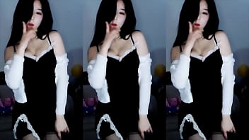 Sultry Chinese Babe Gets Down And Dirty On The Dance Floor