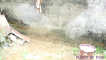 Hot Slut Gets Pounded Hard In The Great Outdoors