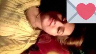 Desi Babe Strips Naked For Her Boyfriend On A Steamy Video Call