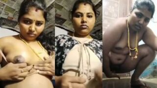 Frustrated South Indian Beauty Bares All And Pleasures Herself