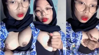 Hot Hijab High School Chick Spills Her Juicy Melons