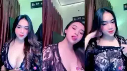 Naya’s Sexy Hot Tongue Teasingly Slips Out