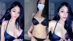 Reva The Instagram Star Hosts A Steamy Live Show At Mango Bar 2