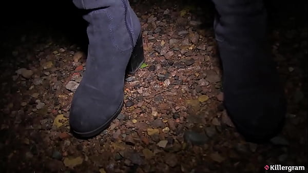 Kneeling For Strangers: Alexa Vice’s Wild Outdoor Dogging Tour Unleashes Raw Lust