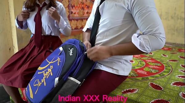 Hot Indian Couple’s Wild Fuck Session With Clear Hindi Moans