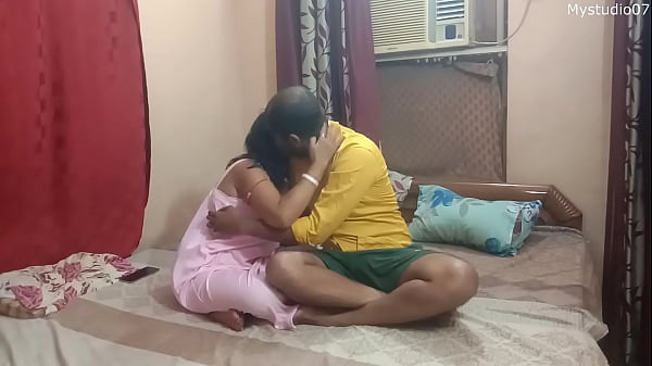 Desi Style Raw Passion: Intimate Homemade Fuck With Hindi Moans