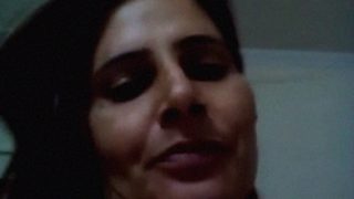 Bare And Bold, This Desi Beauty Flaunts Her Toned Curves In A Steamy Nude Selfie