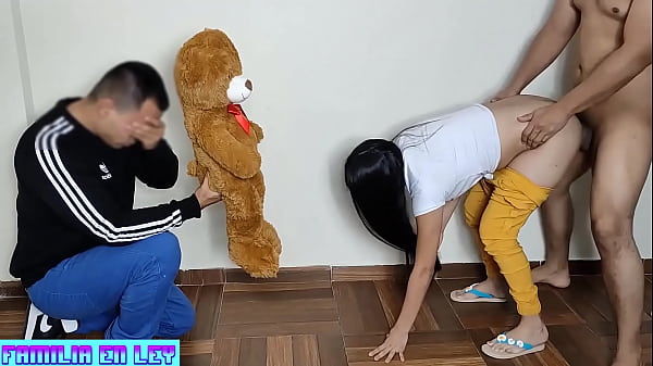 Cheating Girlfriend Fucks Her Best Friend In Front Of Her Clueless Boyfriend – Ntr Cuckold Jav