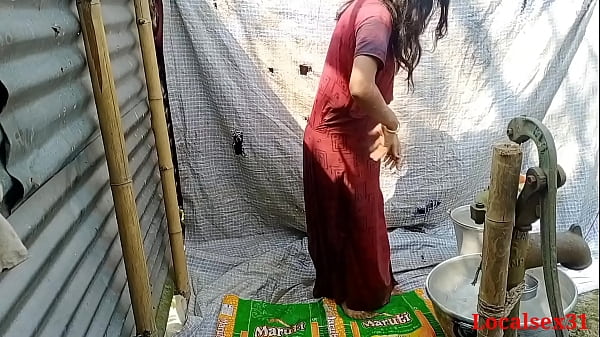 Desi Wife Gets Filmed Fucking Hard In Outdoor Bathroom