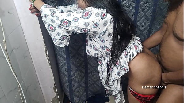 Sizzling Indian Aunty’s Forbidden Desi Desires