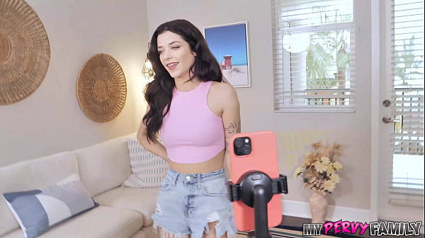 Stepbro’s Massive Cock Is All This Wannabe Influencer Slut Craves – Jade Maris – Mypervyfamily