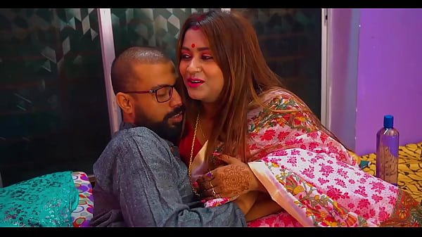 Sizzling Desi Wife Teases Her Man With Steamy Anniversary Lovemaking