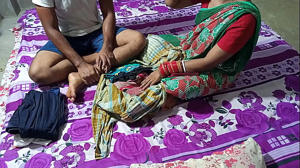 Poor Girl Selling Clothes Gets Seduced By Money And Fucked In Clear Hindi Voice