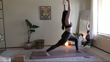 Toned Tush & Tight Core: Barre & Yoga Moves To Make You Moan