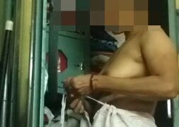 Tamil Mami Strips Completely Naked In Solo Video