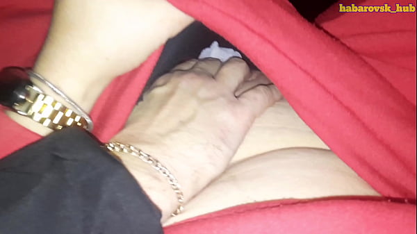 Sultry Spouse Settles Cab Fare With Oral Pleasure