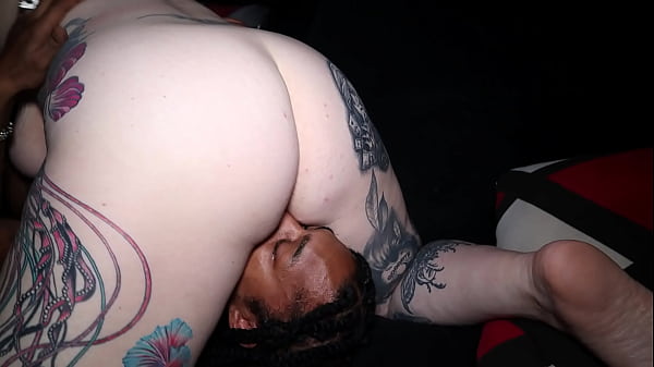 Hotwife Livie Blainn Takes Alphonso Layz’s Throbbing Cock Deep Inside Her Wet Pussy