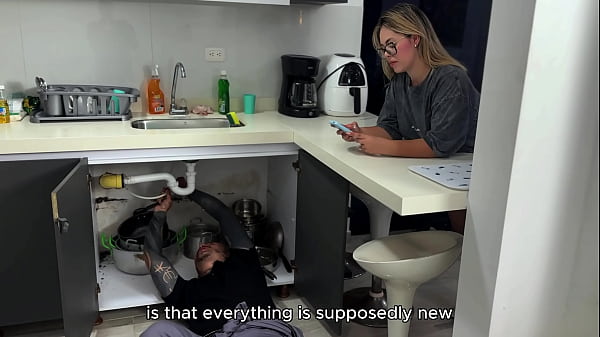 Plumber Drills Me Deep As My Cuck Boyfriend Listens On The Phone – Juliana Rose