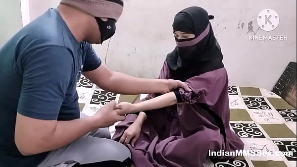 Sizzling Desi Muslim Wife In Hijab Gets Ravished By Her Man