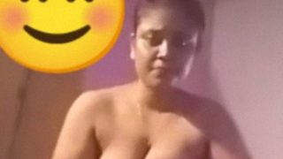 Sultry Sri Lankan Beauty Bares All In Steamy Video Chat