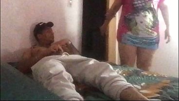 Sorprendí A Mi Compañero De Piso En Un Momento íntimo