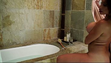 Mature Slut Sheila Marie Gets Rammed By A Massive Cock Right After Her Bath