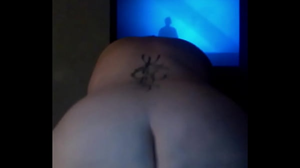Voluptuous Curves And Luscious Rear