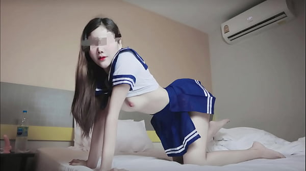 Innocent Schoolgirl’s Secret Morning Tryst