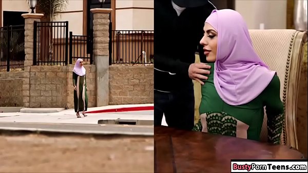 Arabian Temptress Pleasures A Man With Her Mouth Before Taking Him Deep Inside