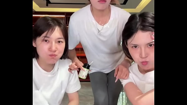 Con Lùn ở Trung Quốc – Món Ngon Cho Những Ai Thèm Khát Sự Khác Lạ, Hãy Thử Một Lần để Cảm Nhận Vị Giác Dâng Trào.