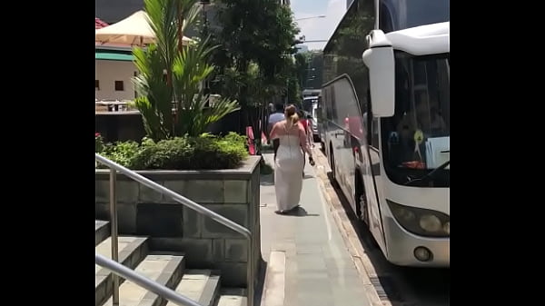 Juicy Chinese Curves
