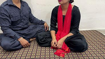 Desi Biwi Ko Baba Ke Saath Share Karte Hue (hindi Mein Awaaz)