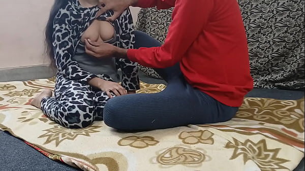 Slim Aunty Moaning Loud As Big Cock Slides Deep Inside, Clear Hindi Audio Fucking Her Tight