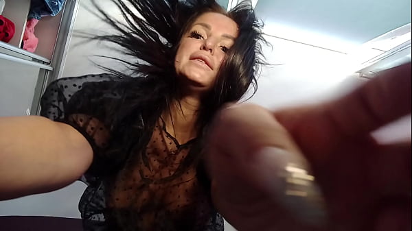 Mature Seductress’s Oral Submission