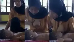 Gadis Berhijab Seksi Nyusuin Anaknya Dengan Lekuk Tubuh Menggoda