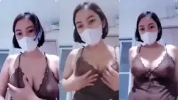 Sabrina Pakai Baju Tembus Pandang, Badannya Menggoda Banget