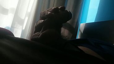 Real Morning Wood – 11 Minutes Of Raw Edging And A Thick, Messy Load