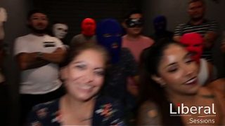 Mega Orgía Con Chicas Sexys, Les Dan Mucha Verga Y Chorros De Leche