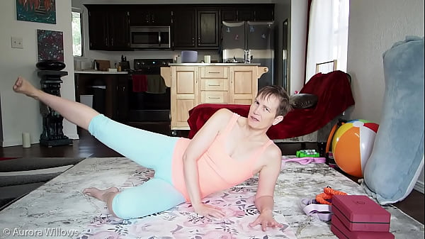 Daily Yoga To Unlock Your Hips And Get Limber For Deeper Stretches