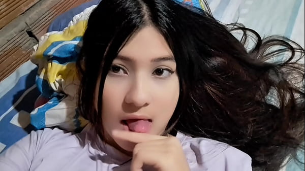 Masturbación Casera De Una Latina Preciosa, Provocando Con Su Cuerpo Caliente Y Deseos Prohibidos
