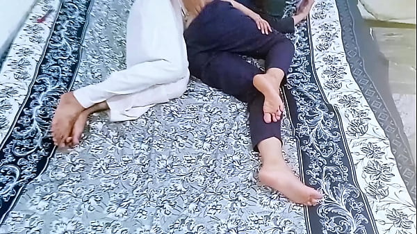 Desi Innocent Village Babe Gets Her Tight Little Pussy Pounded For The Very First Time