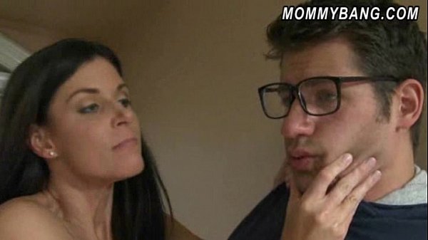 India Summer And Melanie Raine Get Wild With Steamy Bathroom Threesome Action